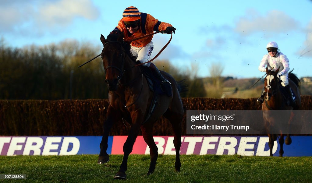 Chepstow Races