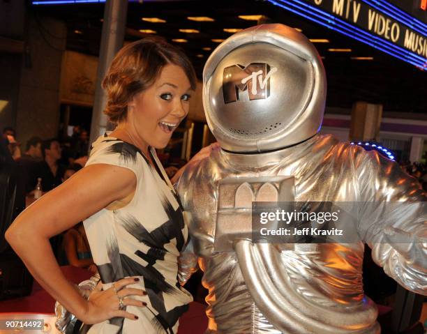 Lauren Conrad attends the 2009 MTV Video Music Awards at Radio City Music Hall on September 13, 2009 in New York City.