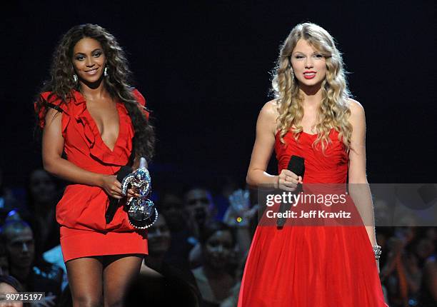 Taylor Swift speaks after Beyonce allowed her to finish her speech, that was cut short by Kanye West, after Beyonce won "Best Video of the Year"...