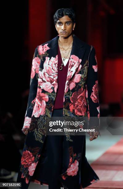 Model walks the runway during the Alexander McQueen Menswear Fall/Winter 2018-2019 show as part of Paris Fashion Week on January 19, 2018 in Paris,...