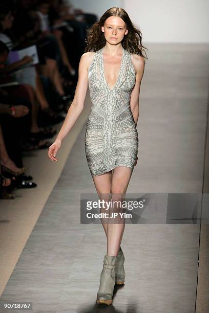 Model walks the runway wearing Herve Leger By Max Azria Spring 2010 during Mercedes-Benz Fashion Week at Bryant Park on September 13, 2009 in New...