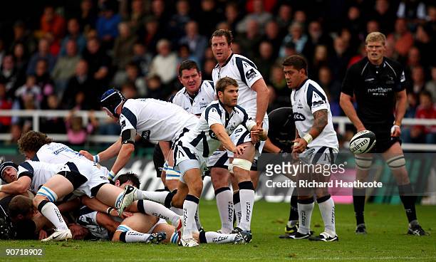 Richard Wigglesworth of Sale passes the ball out during the Guinness Premiership match between Newcastle Falcons and Sale Sharks at Kingston Park on...