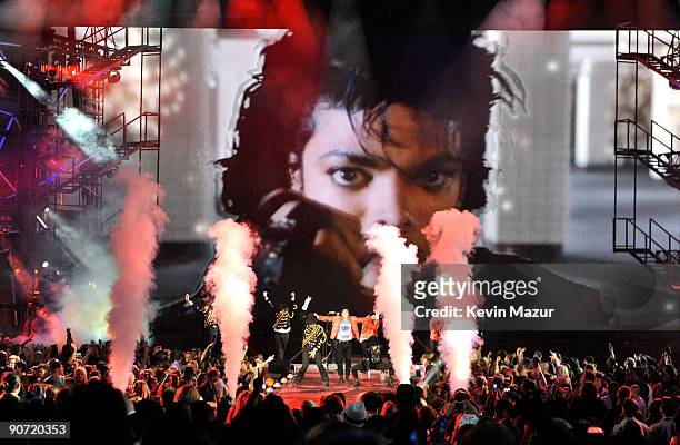 Dancers perform during a tribute to the late Michael Jackson onstage during the 2009 MTV Video Music Awards at Radio City Music Hall on September 13,...