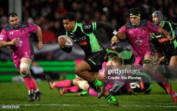 Frank Halai of Paloise breaks through to score during the European Rugby Challenge Cup match between Gloucester and Section Paloise at Kingsholm on...