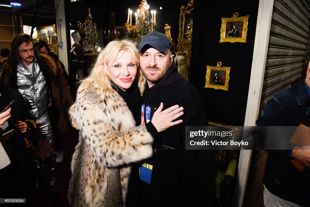Vetements : Front Row - Paris Fashion Week - Menswear F/W 2018-2019
