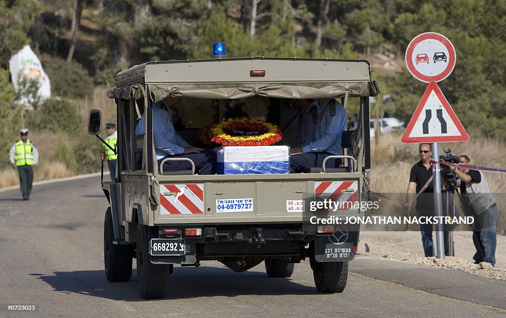 Assaf Ramon Crash The coffin of late Israeli Air Force pilot Assaf Ramon is transported ...