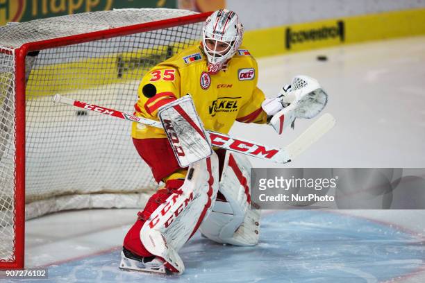Mathias Niederberger of Duesseldorfer EG before the 43th game day of the German Ice Hockey League between Red Bull Munich and Duesseldorfer EG at...