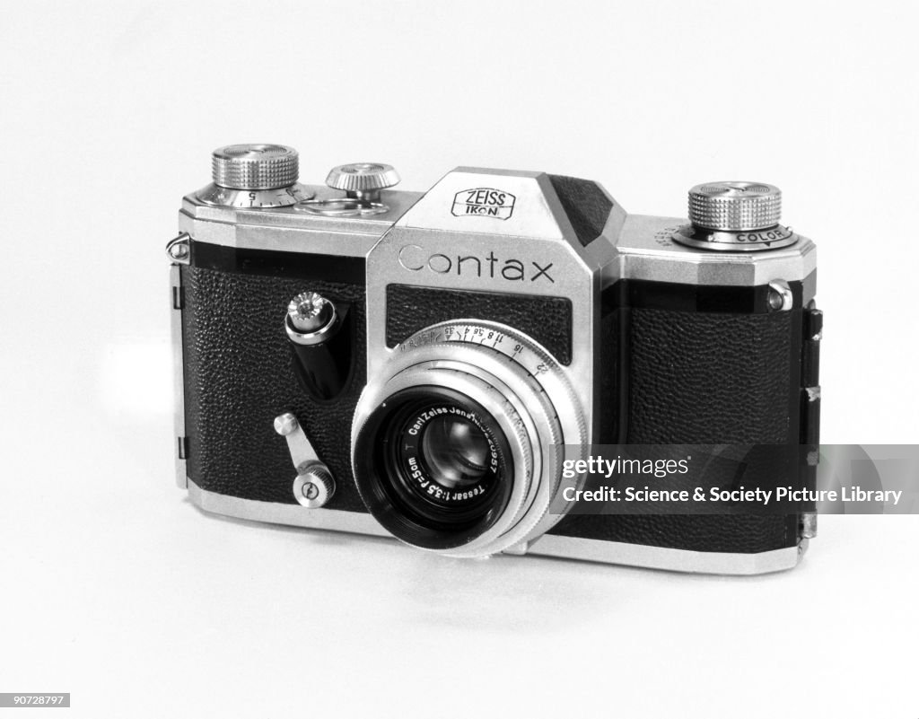 Contax 'S' camera, c This 35 millimetre single lens reflex