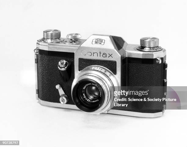 Contax 'S' camera, c 1949. This 35 millimetre single lens reflex camera was made by Zeiss Ikon of Germany.