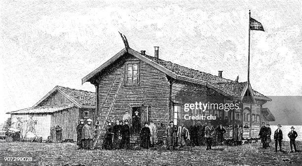 illustrations, cliparts, dessins animés et icônes de spitzberg : la maison pour les touristes - spitsbergen hotel