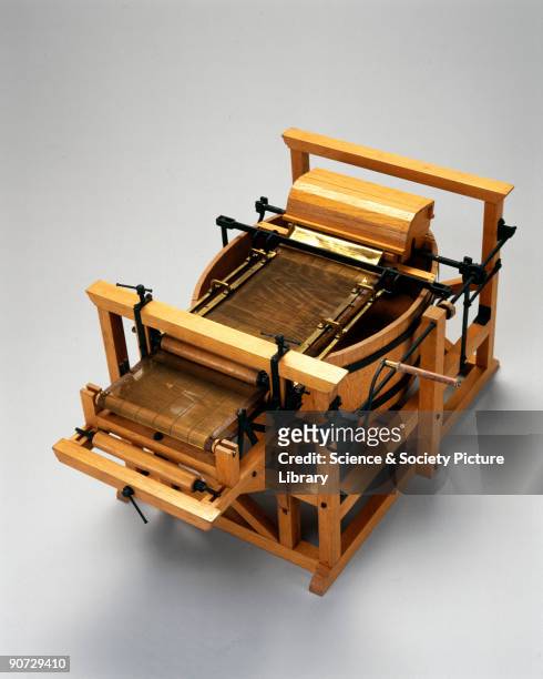 Model of Nicolas Louis Robert�s machine which used the principle of... Photo d'actualité - Getty Images