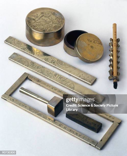 Block Inkwell 926 Ink Block Stock Photos, High-Res Pictures, and Images - Getty Images