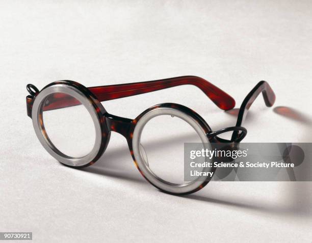 Pair of adaptive spectacles invented by Joshua D Silver, professor of physics at Oxford University. Spectacles have been in use in the West for at...