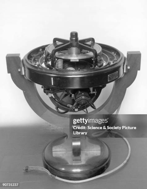 Gyro Compass Photos and Premium High Res Pictures - Getty Images