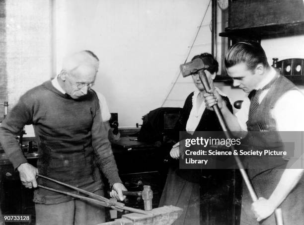1925 Inventions 1925 Inventions ストックフォトと画像 - Getty Images