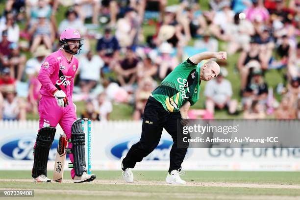 Seth Rance of the Stags bowls during the Super Smash Grand Final match between the Knights and the Stags at Seddon Park on January 20, 2018 in...