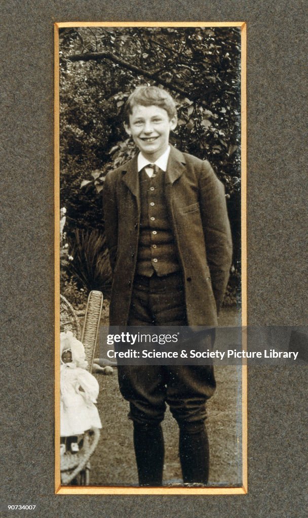 George Paget Thomson as a young man, c 1909.