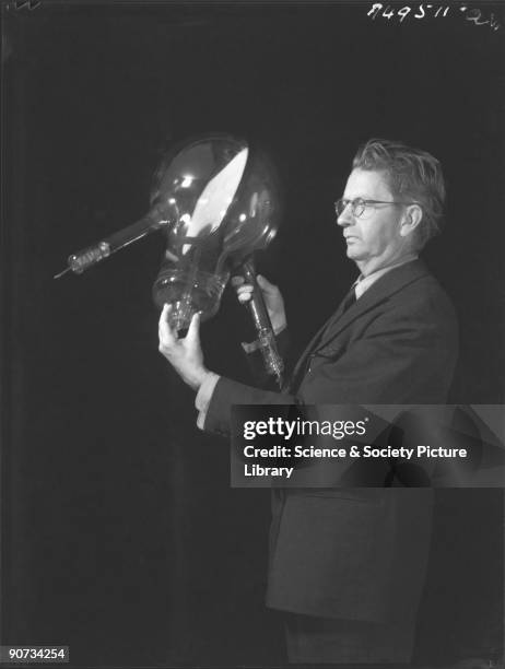 After a serious illness in 1922, John Logie Baird , the television pioneer, devoted himself to experimentation and developed a crude TV apparatus,...