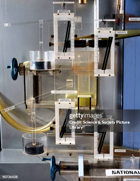 Ecomani Computer Computer 1992 Photos and Premium High Res Pictures - Getty Images
