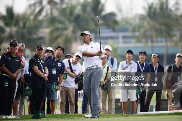 Gavin Green of Malaysia tees off on the seventeenth hole of Round 2 on day 3 of the Singapore Open at Sentosa Golf Club on January 20, 2018 in...