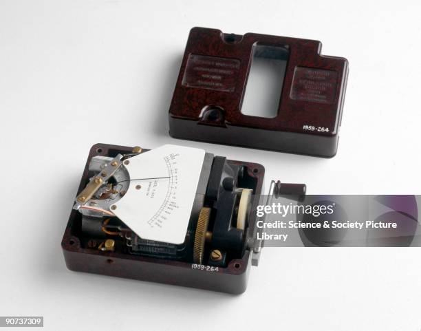 Direct Reading Instrument Ohmmeter Photos and Premium High Res Pictures - Getty Images