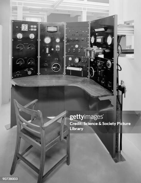 Optical Control Panel Optical System Photos and Premium High Res Pictures - Getty Images