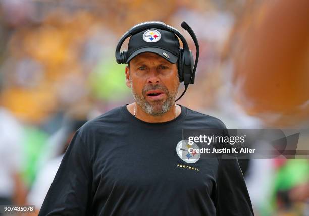 Todd Haley of the Pittsburgh Steelers in action against the Jacksonville Jaguars on October 8, 2017 at Heinz Field in Pittsburgh, Pennsylvania.