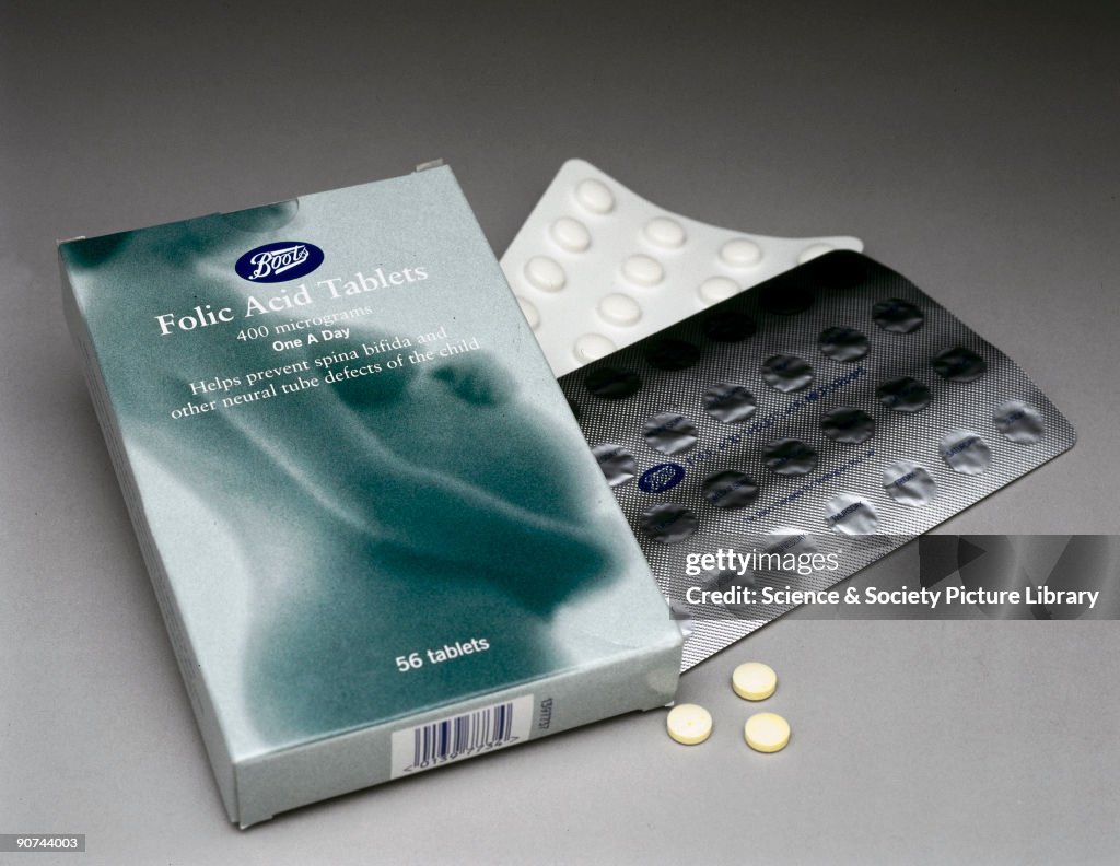 Folic acid tablets, 2000.
