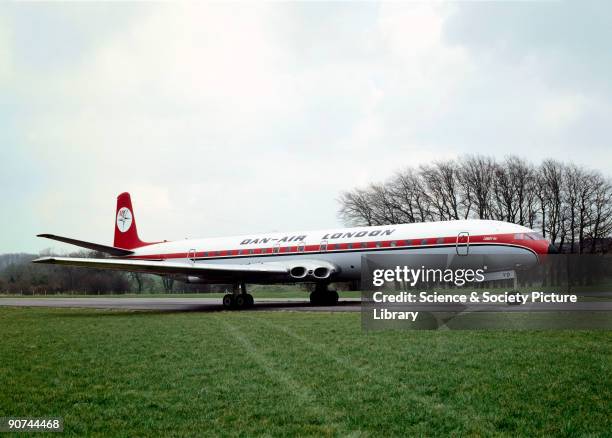 First Jetliner De Havilland Comet Photos and Premium High Res Pictures - Getty Images