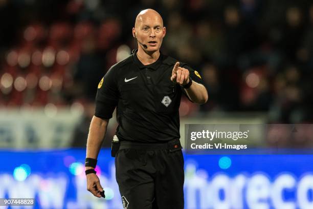 Referee Siemen Mulder during the Jupiler League match between Telstar and FC Eindhoven at the Rabobank IJmond Stadium on January 19, 2018 in...