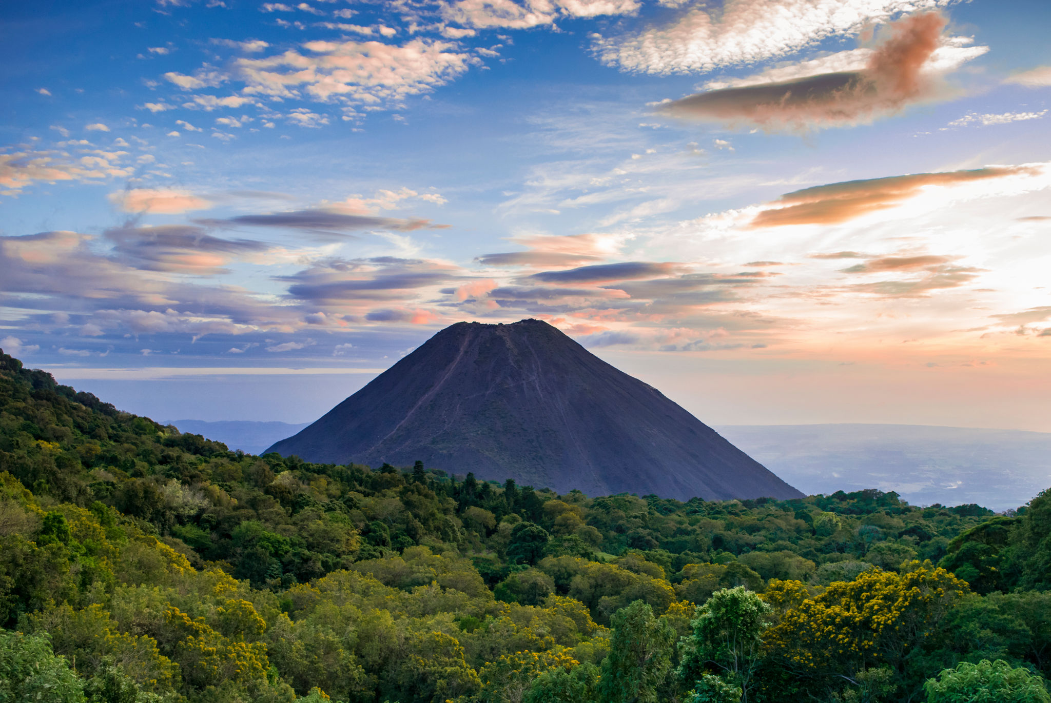 Izalco volcano in El Salvador Izalco volcano in El Salvador