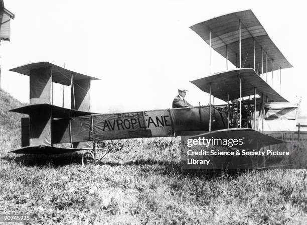 Who Was Roe 33 Roe Triplane Stock Photos, High-Res Pictures, and Images - Getty Images