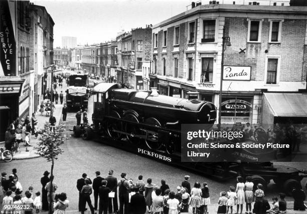 The 'Castle' class stream locomotives were designed by Charles Benjamin Collett to provide the Great Western Railway with a more powerful locomotive...