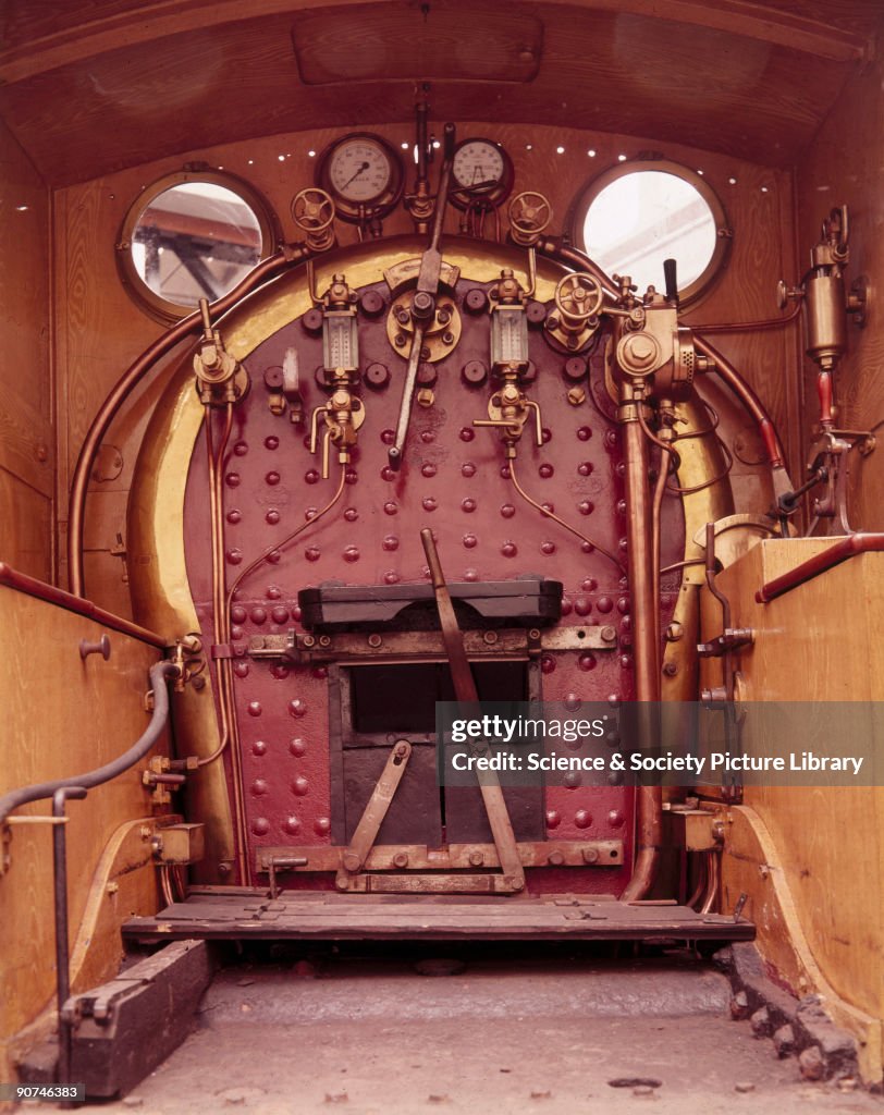 SE&CR Class D 4-4-0 steam locomotive no 737, 1901.