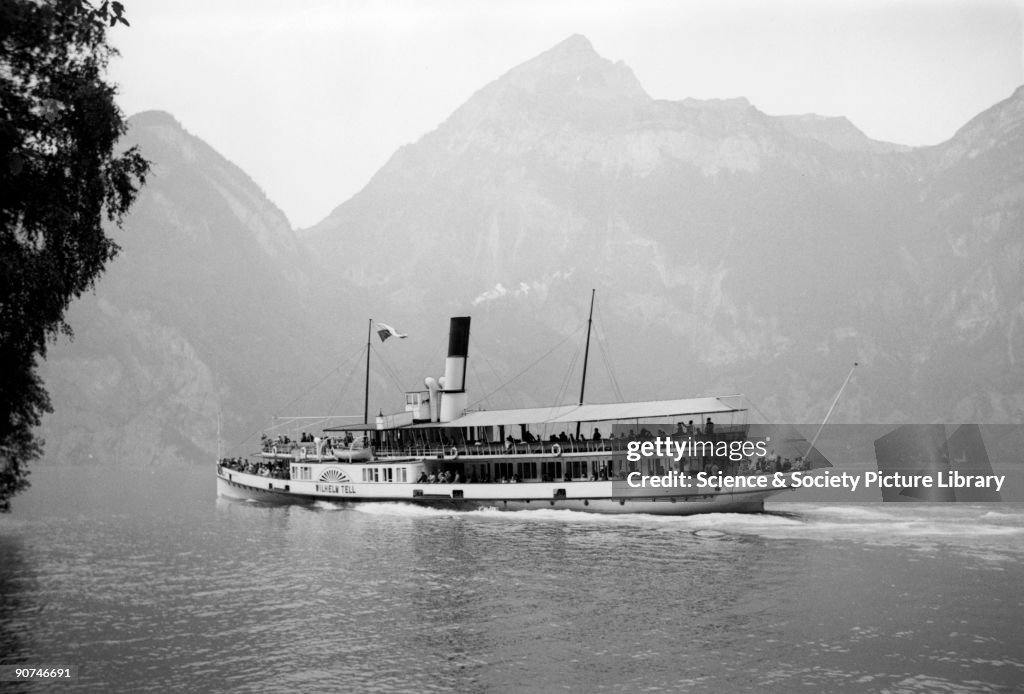 The Wilhelm Tell paddle steamer cruising