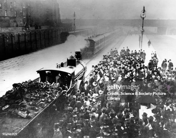 Marylebone Station, 9 March 1901. A crowd watches the departure of the first train during the opening ceremony of the London terminus of the Great...