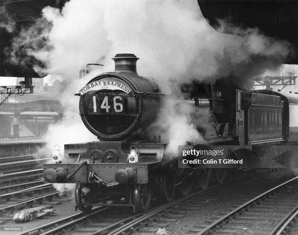 Raglan Castle steam locomotive, Paddington Station, 11 November 1957.