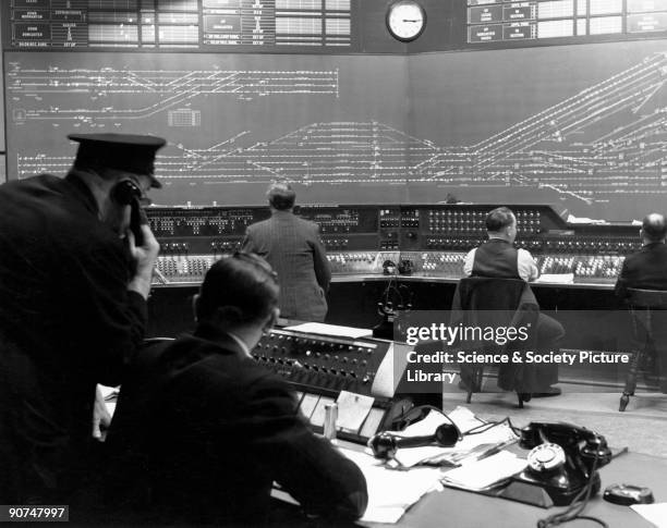 Signalling Panel Roc York 45 Signalbox Stock Photos, High-Res Pictures, and Images - Getty Images