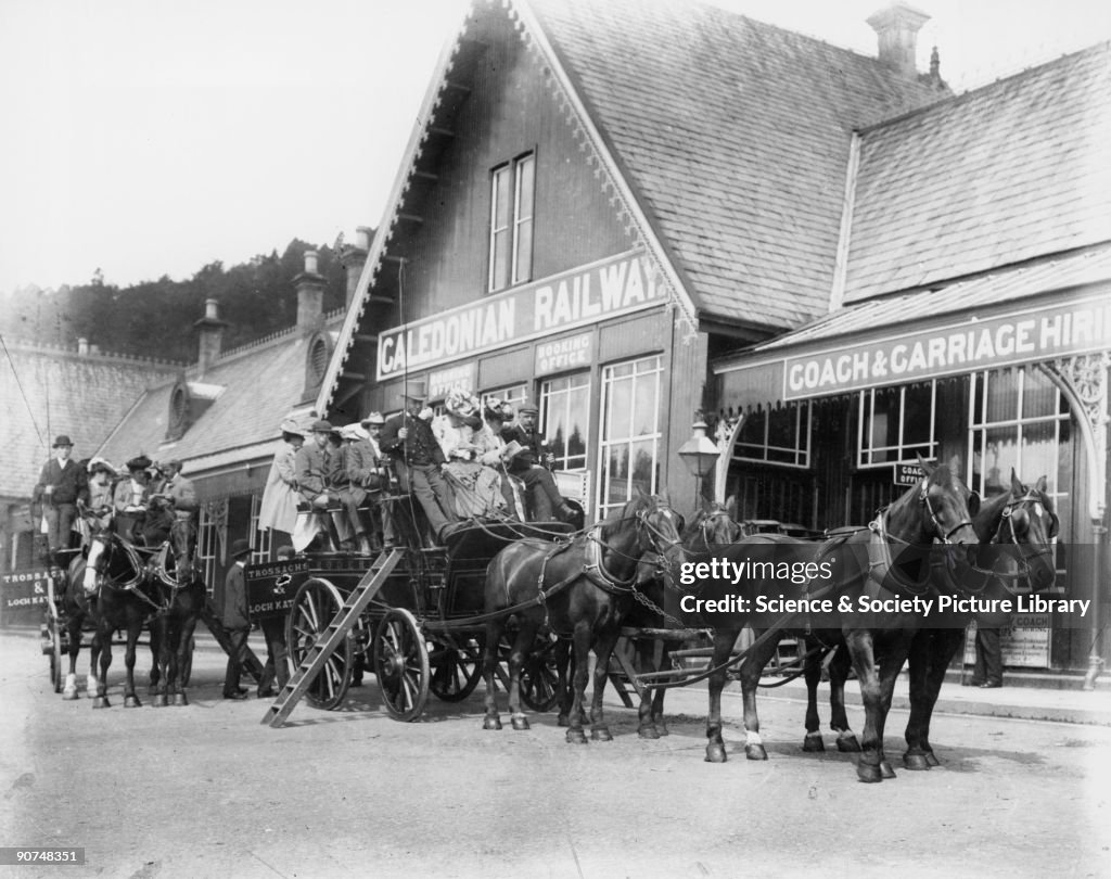 Horse-drawn Charabanc, Callander Station, Stirling, Scotland, c 1905.