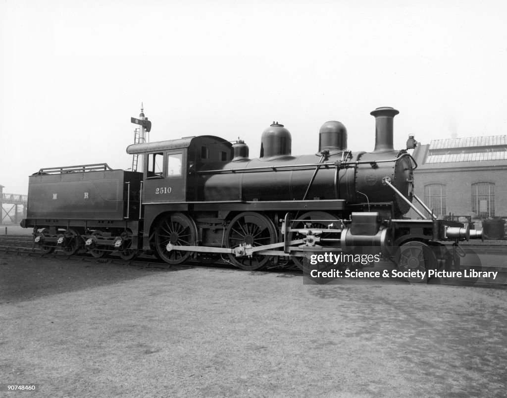 Midland Railway 2-6-0 steam locomotive No 2510, c 1900. This engine  Fotografía de noticias - Getty Images