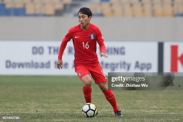 Jang Yunho of South Korea controls the ball during AFC U23 Championship Quarter-final between South Korea and Malaysia at Kunshan Sports Center on...