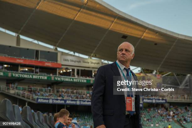Graham Arnold ofv Sydney FC waves to the crowd before the round 17 A-League match between Sydney FC and the Central Coast Mariners at Allianz Stadium...