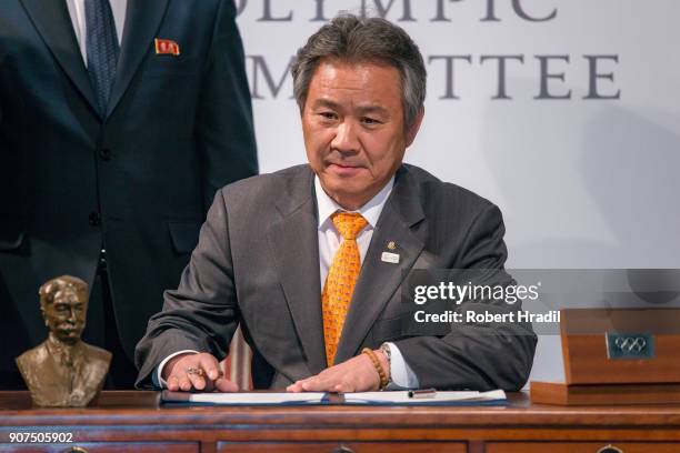 Mr. Kee Heung Lee, South Korea, President of Korean Sport & Olympic Committee signs the declaration on January 20, 2018 in Pully, Switzerland. It was...