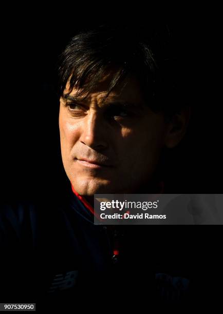 Head coach Vicenzo Montella of Sevilla FC looks on prior to the La Liga match between Espanyol and Sevilla at Nuevo Estadio de Cornella-El Prat on...