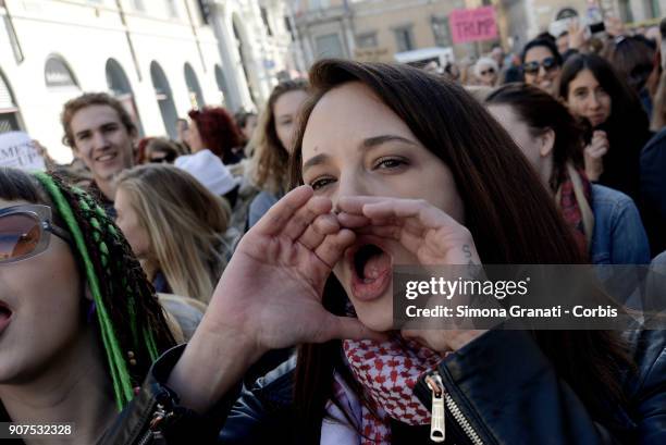 The actress Asia Argento that denounced Harvey Weinstein for rape, demonstrates against violence and against Trump in solidarity with American women...