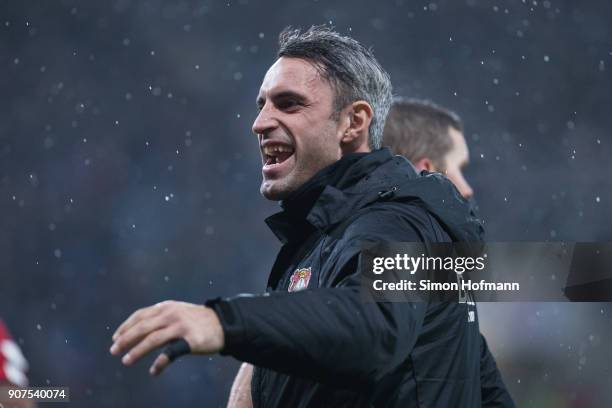 Ramazan Oezcan of Leverkusen celebrates his team's third goal during the Bundesliga match between TSG 1899 Hoffenheim and Bayer 04 Leverkusen at...