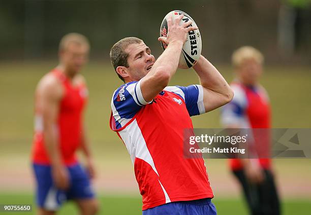 Andrew Ryan handles the ball during a Bulldogs NRL training session at Sydney Olympic Park on September 15, 2009 in Sydney, Australia.