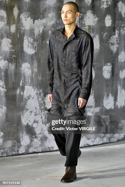 Model walks the runway during the Lemaire Menswear Fall/Winter 2018-2019 show as part of Paris Fashion Week on January 17, 2018 in Paris, France.