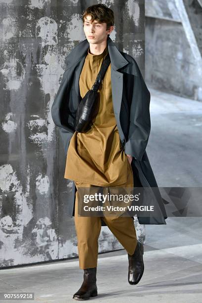 Model walks the runway during the Lemaire Menswear Fall/Winter 2018-2019 show as part of Paris Fashion Week on January 17, 2018 in Paris, France.