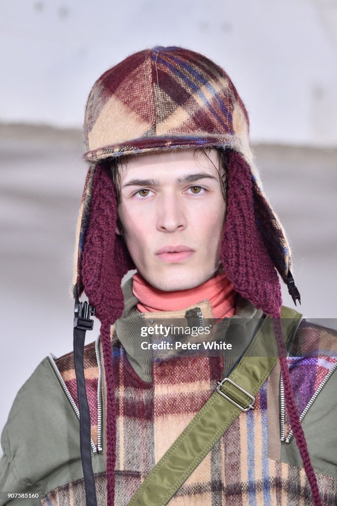 Sacai : Runway - Paris Fashion Week - Menswear F/W 2018-2019